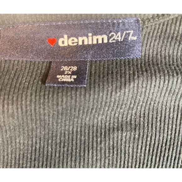 Denim 24/7 Plus 26/28 Black Sequin Scoop Neckline Ribbed Trim Sleeveless Top - Picture 6 of 6